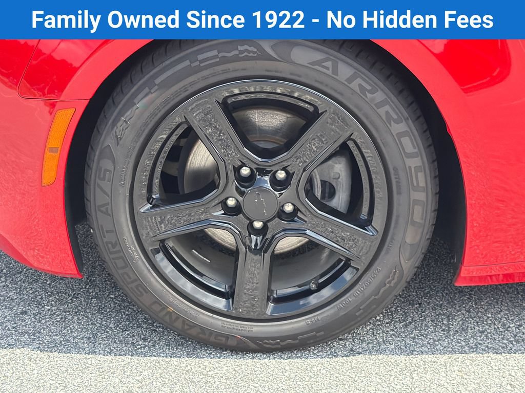 Used 2022 Chevrolet Camaro LT RWD image 11