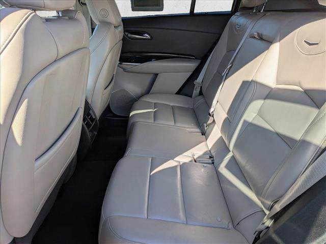 Used 2023 Cadillac XT4 Premium Luxury image 17