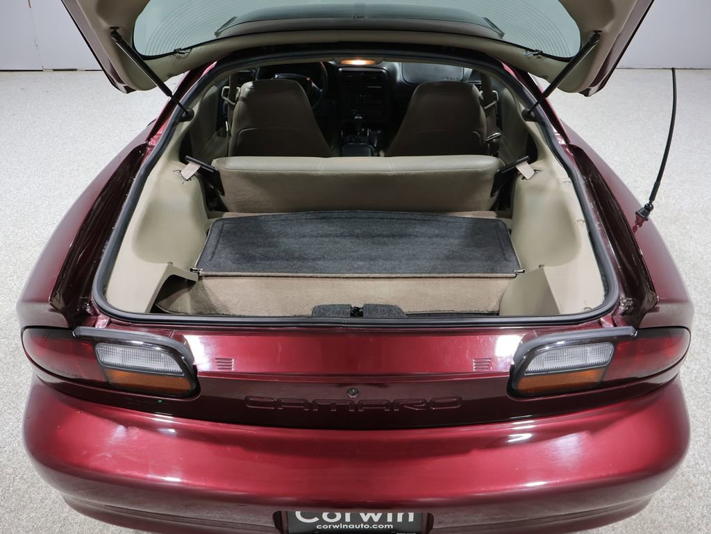 Used 2001 Chevrolet Camaro LT w/ Preferred Equipment Group 1 RWD image 18
