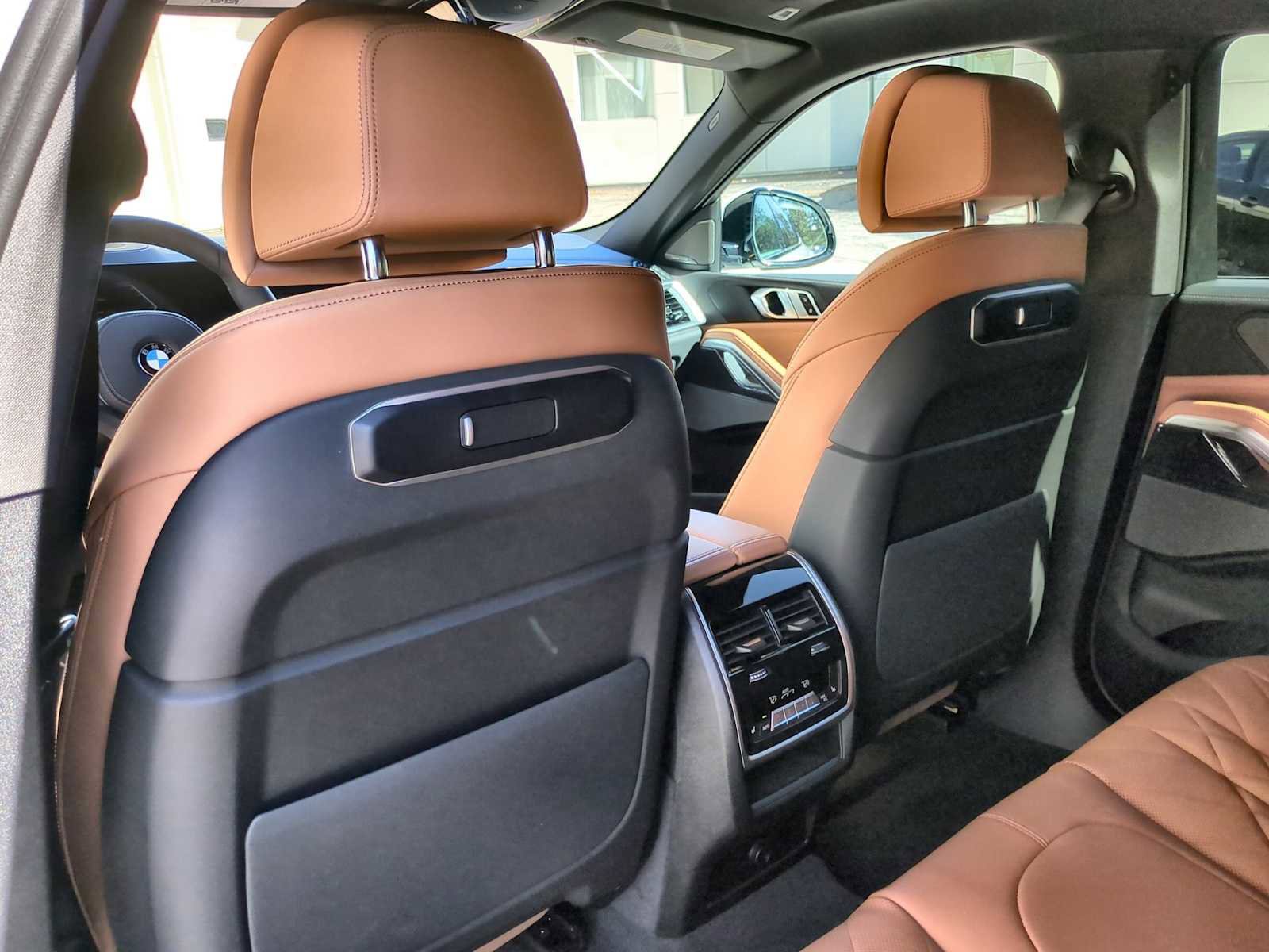 New 2026 BMW X6 xDrive40i image 18