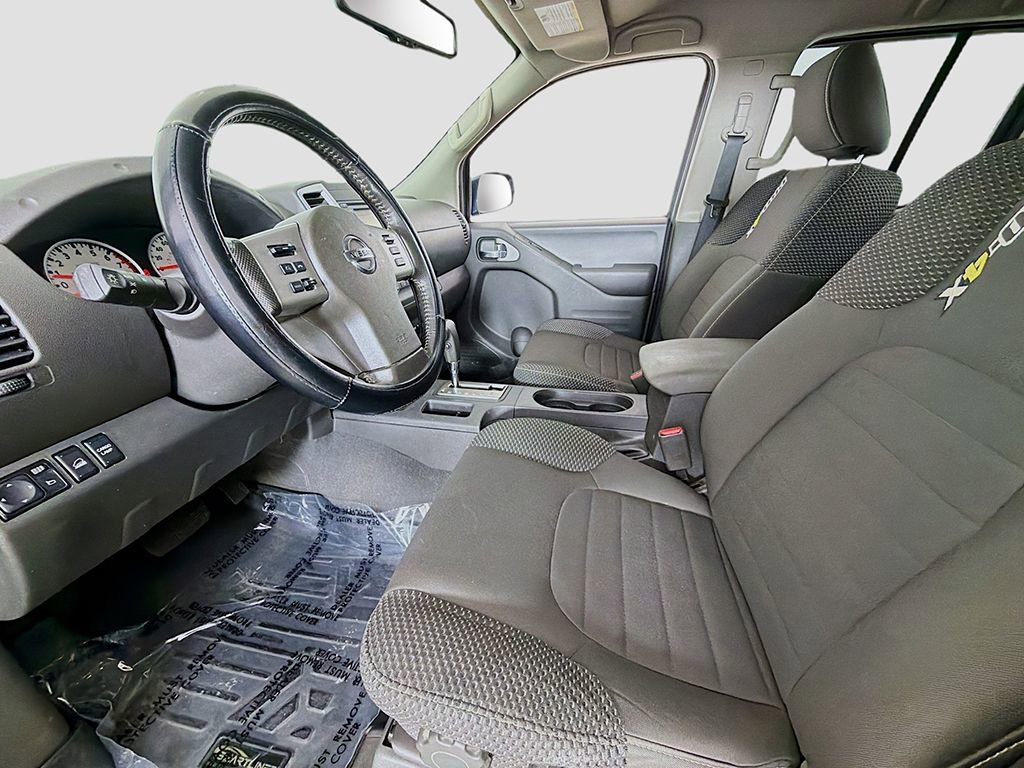 Used 2019 Nissan Frontier PRO-4X image 18
