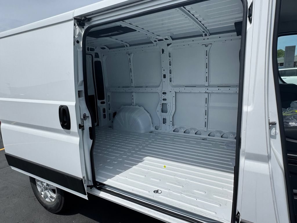 New 2026 RAM ProMaster 1500 w/ Quick Order Package 22G SLT FWD image 12
