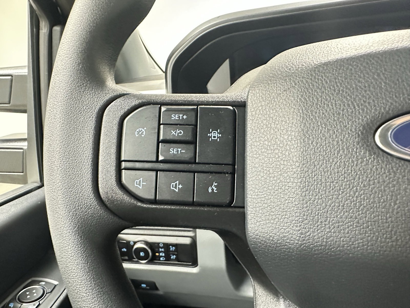 New 2025 Ford F350 XL w/ XL Chrome Package image 21