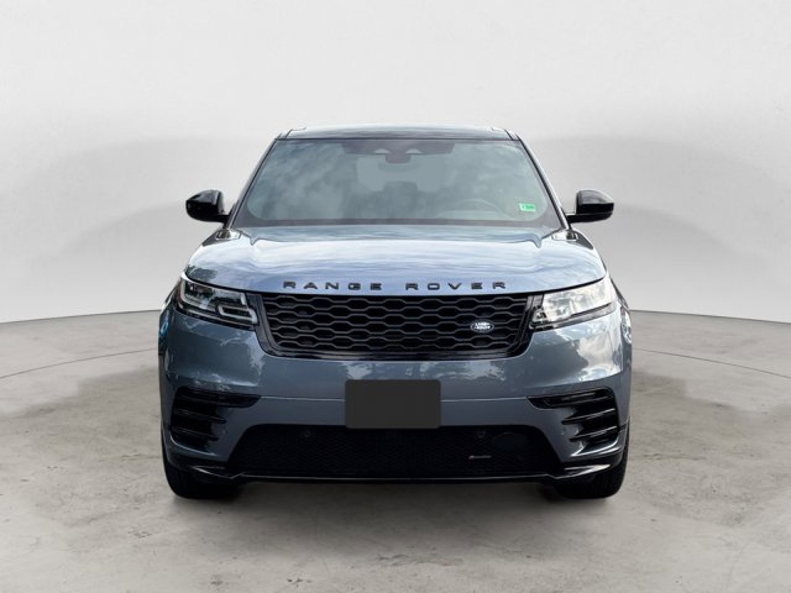 Certified 2022 Land Rover Range Rover Velar R-Dynamic S image 8