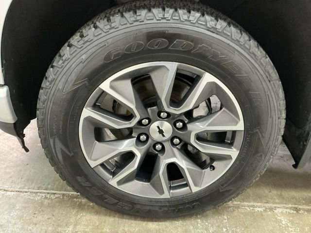 Used 2021 Chevrolet Silverado 1500 RST w/ Z71 Off-Road Package image 12