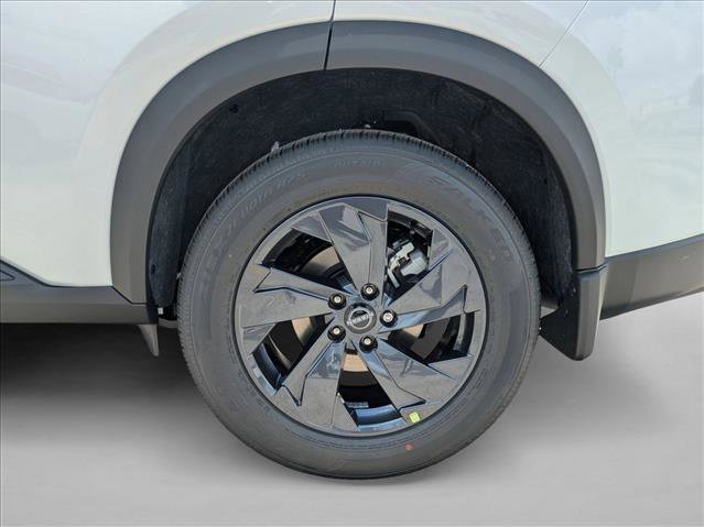 New 2026 Nissan Rogue SV FWD image 9