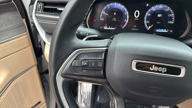 Used 2021 Jeep Grand Cherokee L Limited image 23