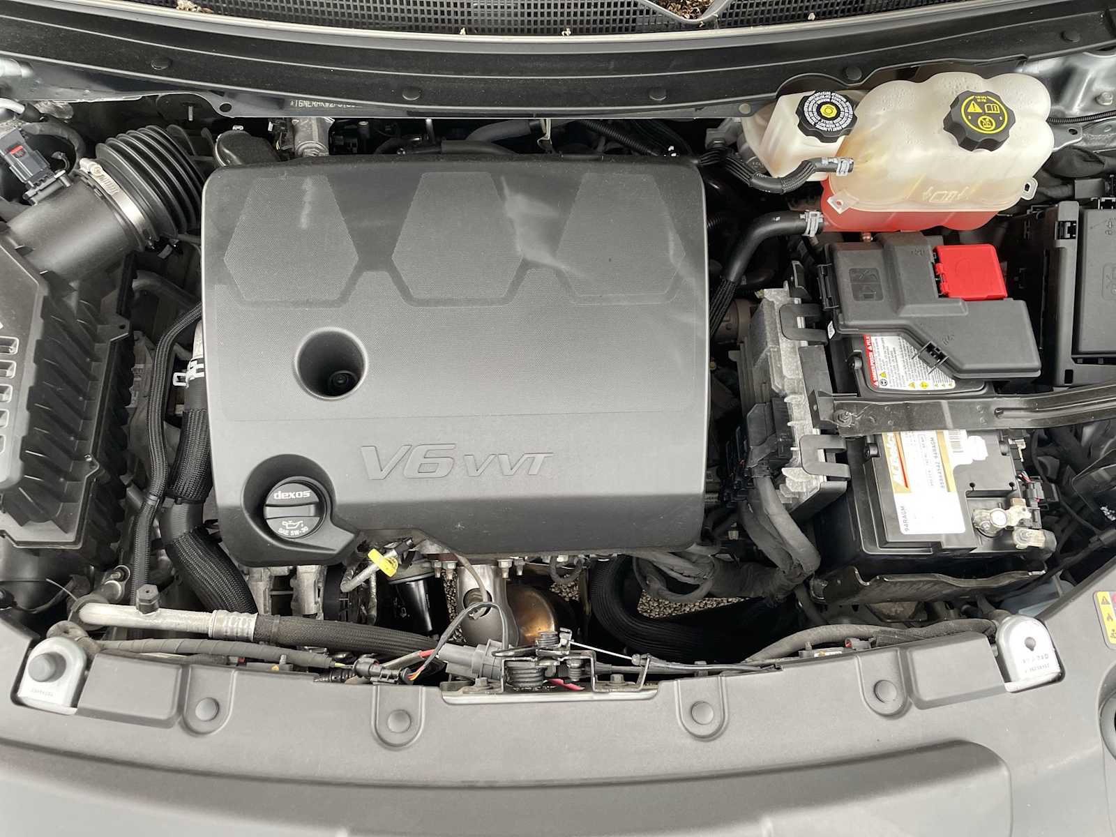 Used 2023 Chevrolet Traverse LT FWD image 29