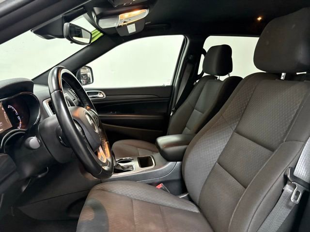 Used 2020 Jeep Grand Cherokee Laredo AWD/4WD image 14