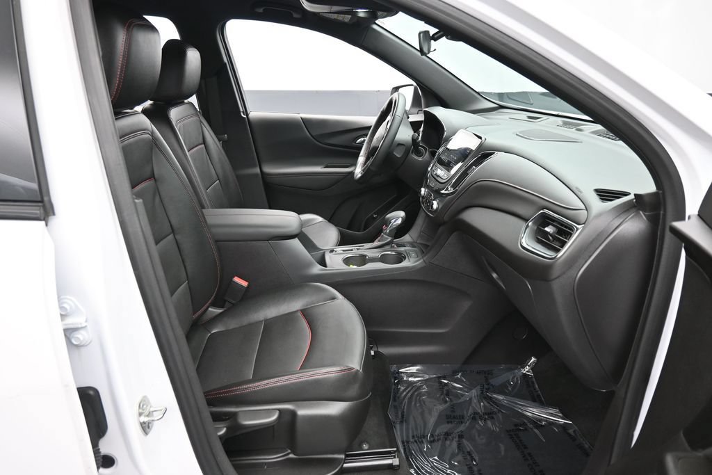 Used 2024 Chevrolet Equinox RS w/ RS Leather Package AWD/4WD image 35