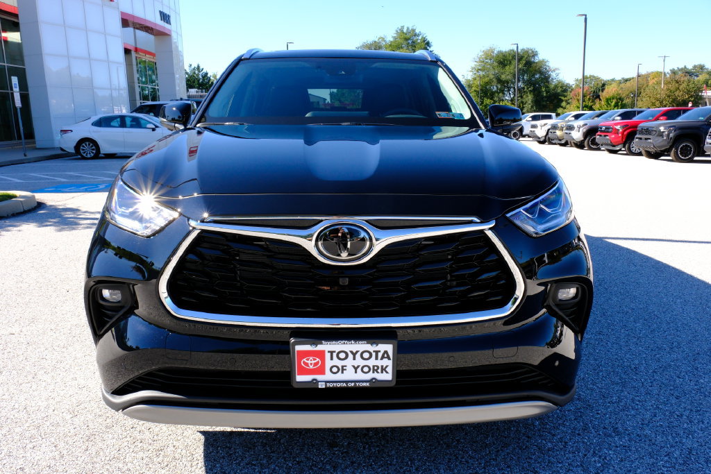 New 2026 Toyota Highlander Platinum AWD/4WD image 8
