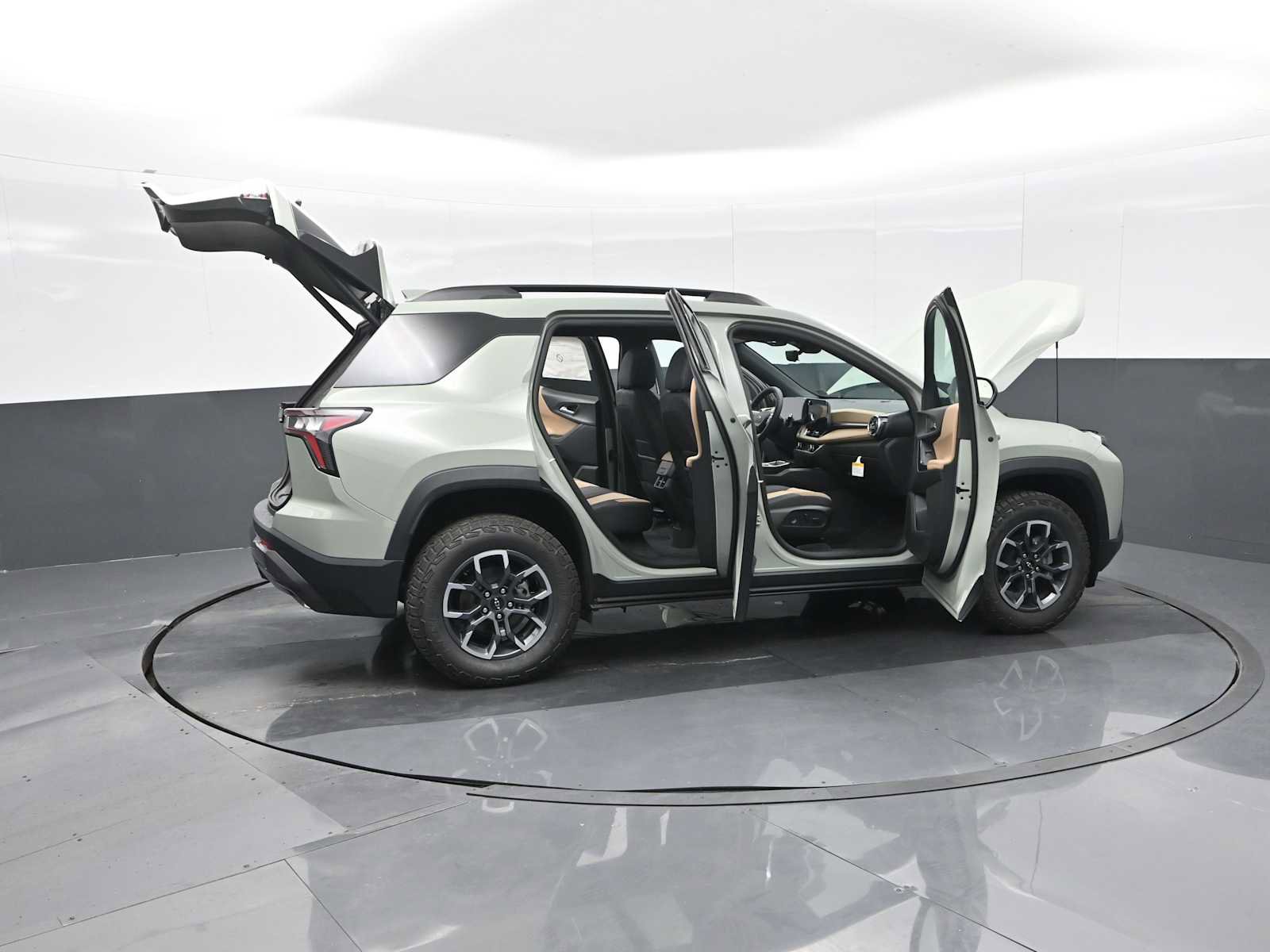 New 2026 Chevrolet Equinox ACTIV w/ Convenience Package III image 28