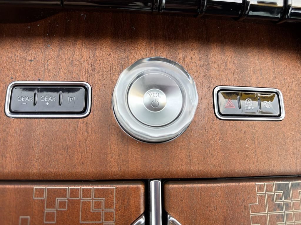 Used 2025 Lincoln Navigator L Black Label AWD/4WD image 34