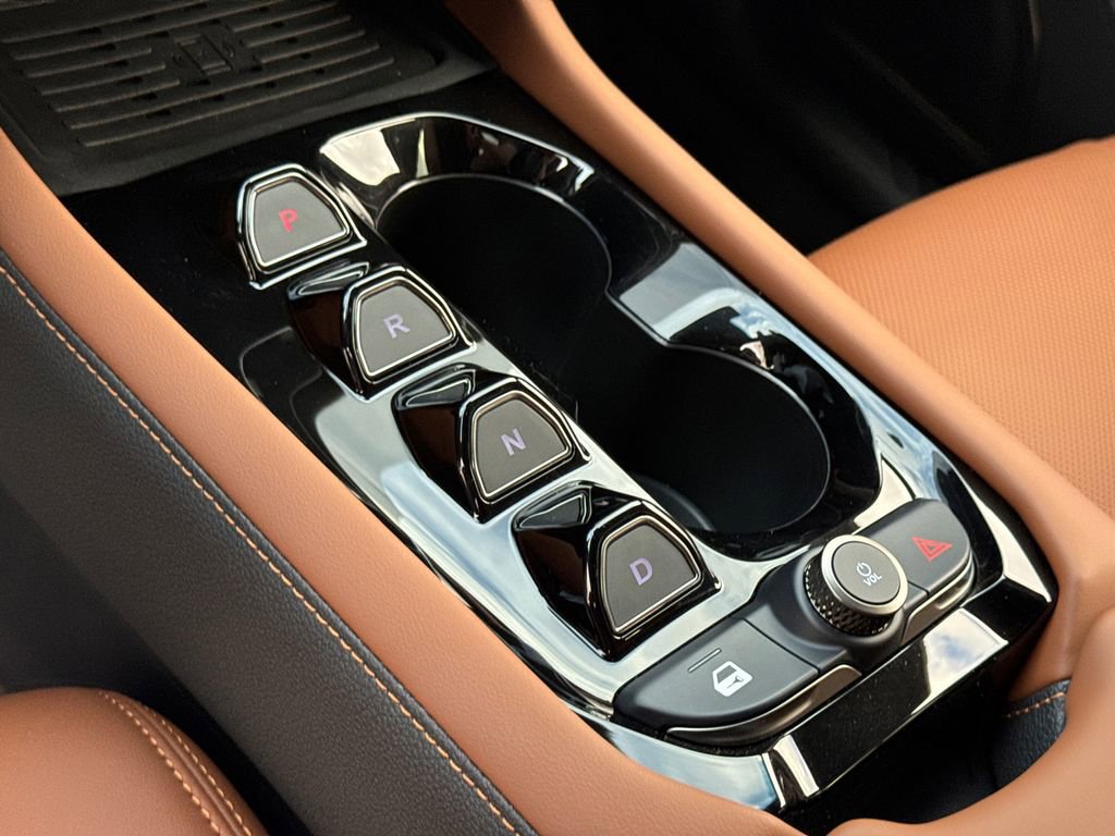 New 2025 VinFast VF 8 Plus AWD/4WD image 27