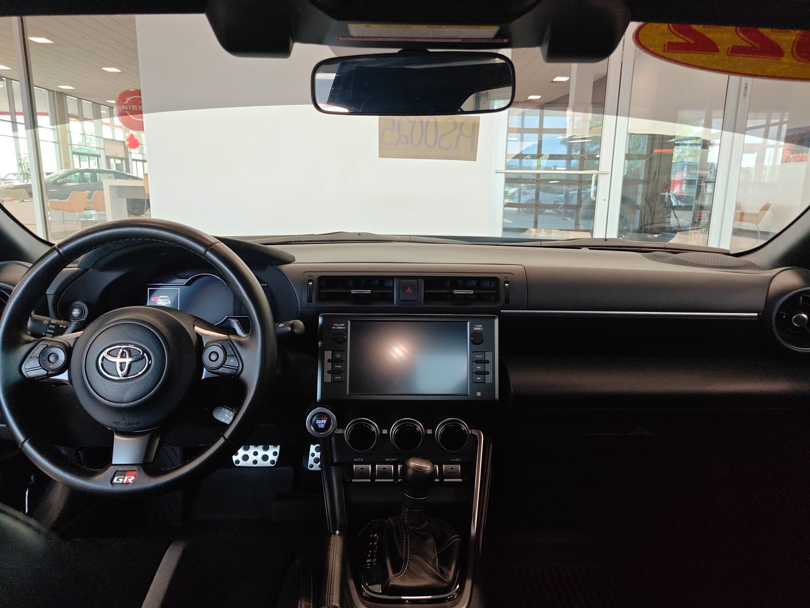 Used 2022 Toyota GR86 Premium w/ ALL Weather Mat Package (TMS) RWD image 26