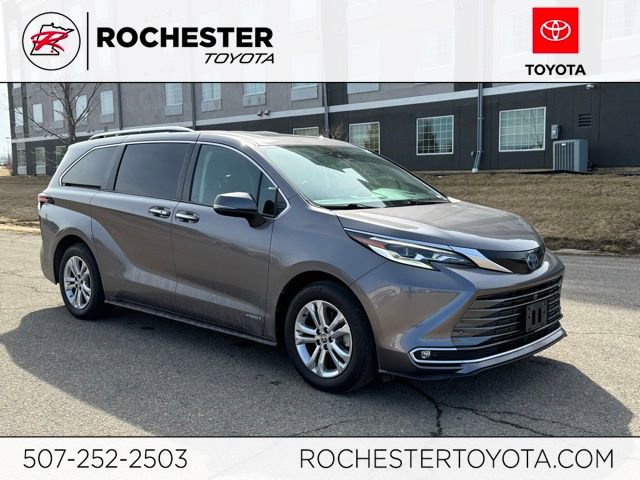 Used 2021 Toyota Sienna Platinum