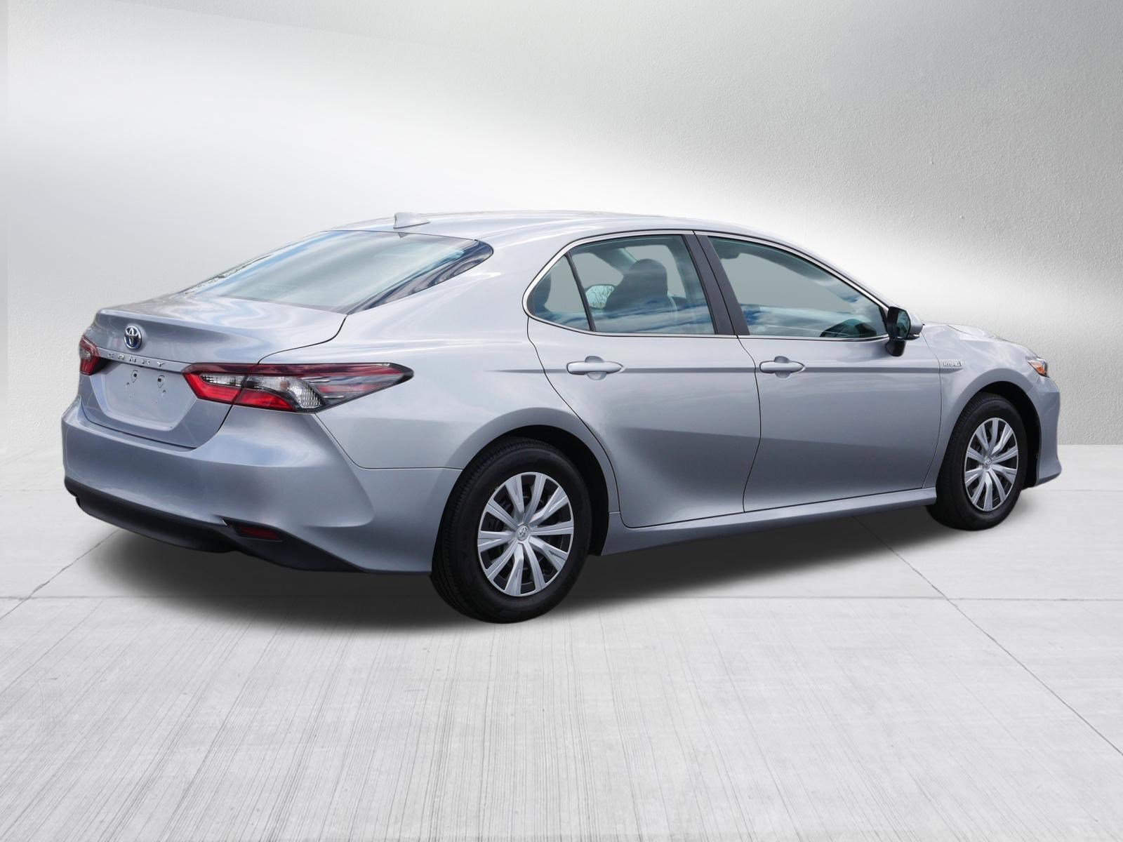 Used 2021 Toyota Camry LE FWD image 7