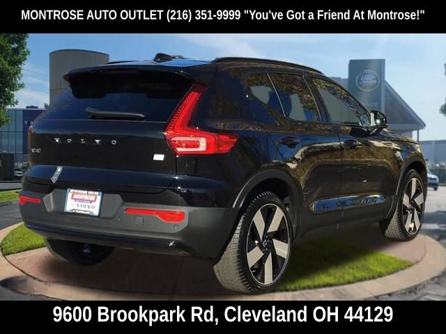 New 2024 Volvo XC40 Recharge Plus w/ Protection Package Premier RWD image 7