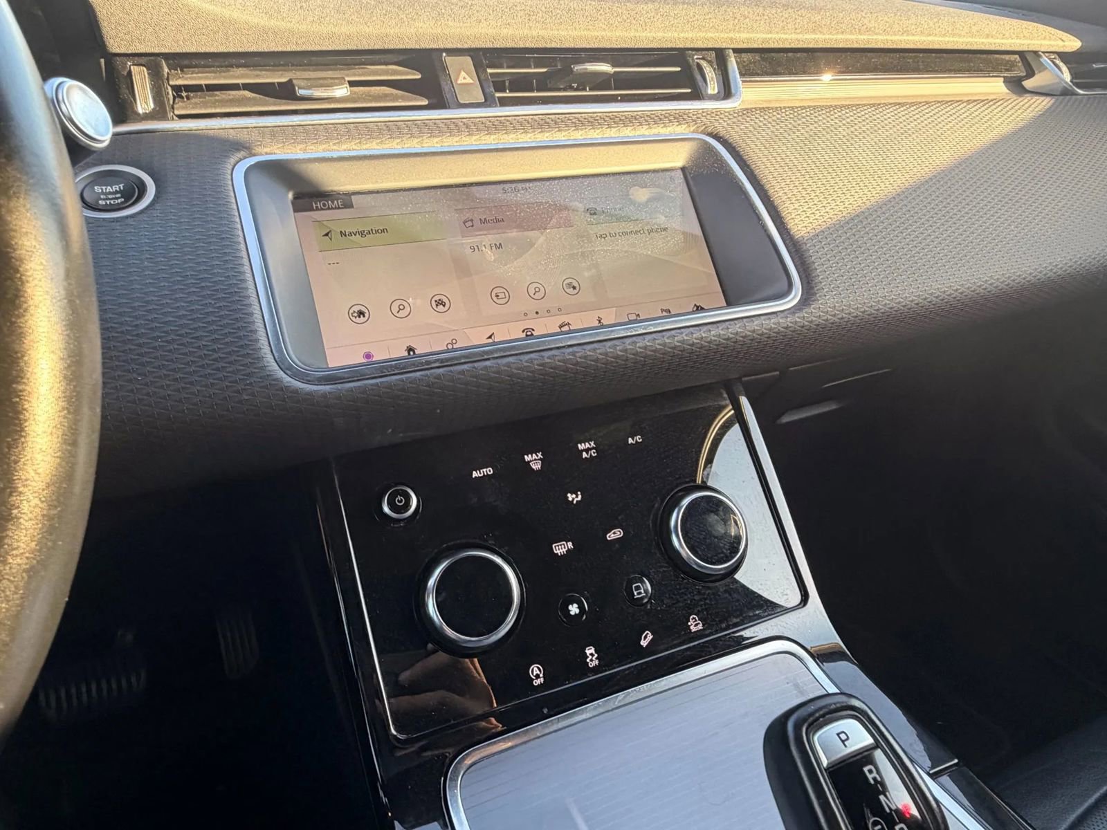 Used 2020 Land Rover Range Rover Evoque S AWD/4WD image 27
