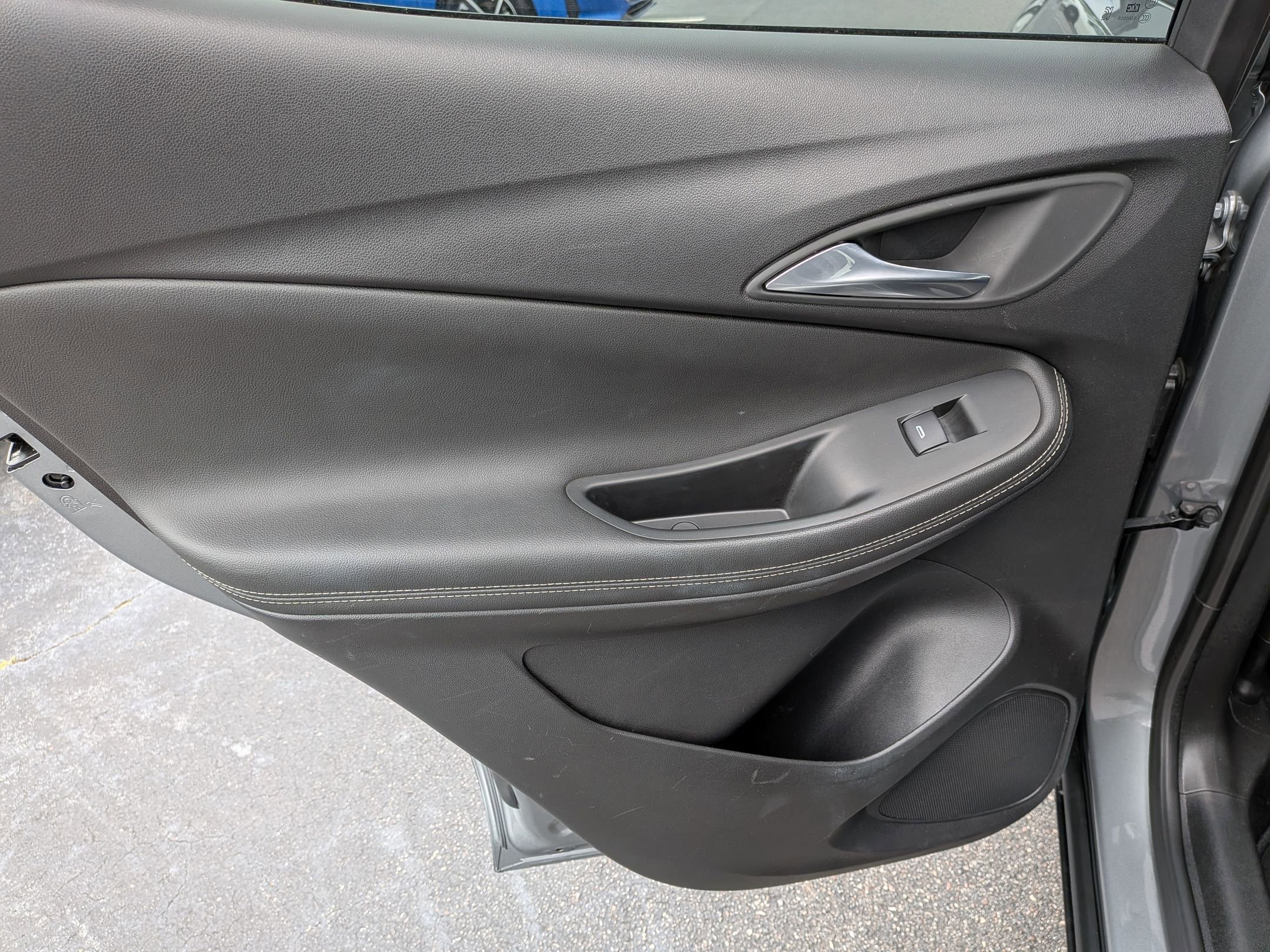 Used 2025 Buick Encore GX Preferred FWD image 26