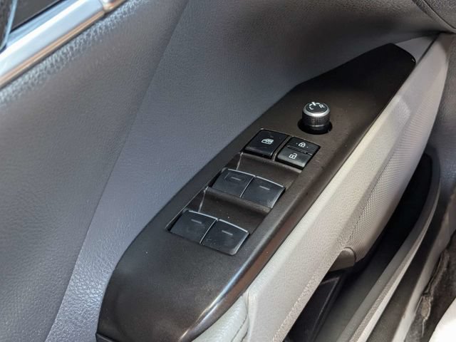 Used 2023 Toyota Camry XLE FWD image 22