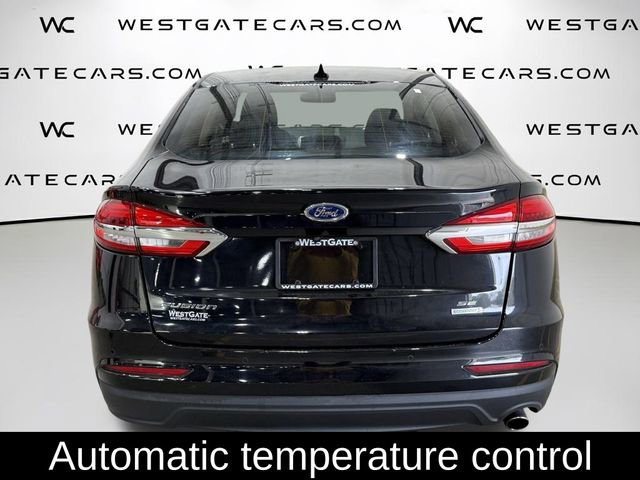 Used 2019 Ford Fusion SE image 4