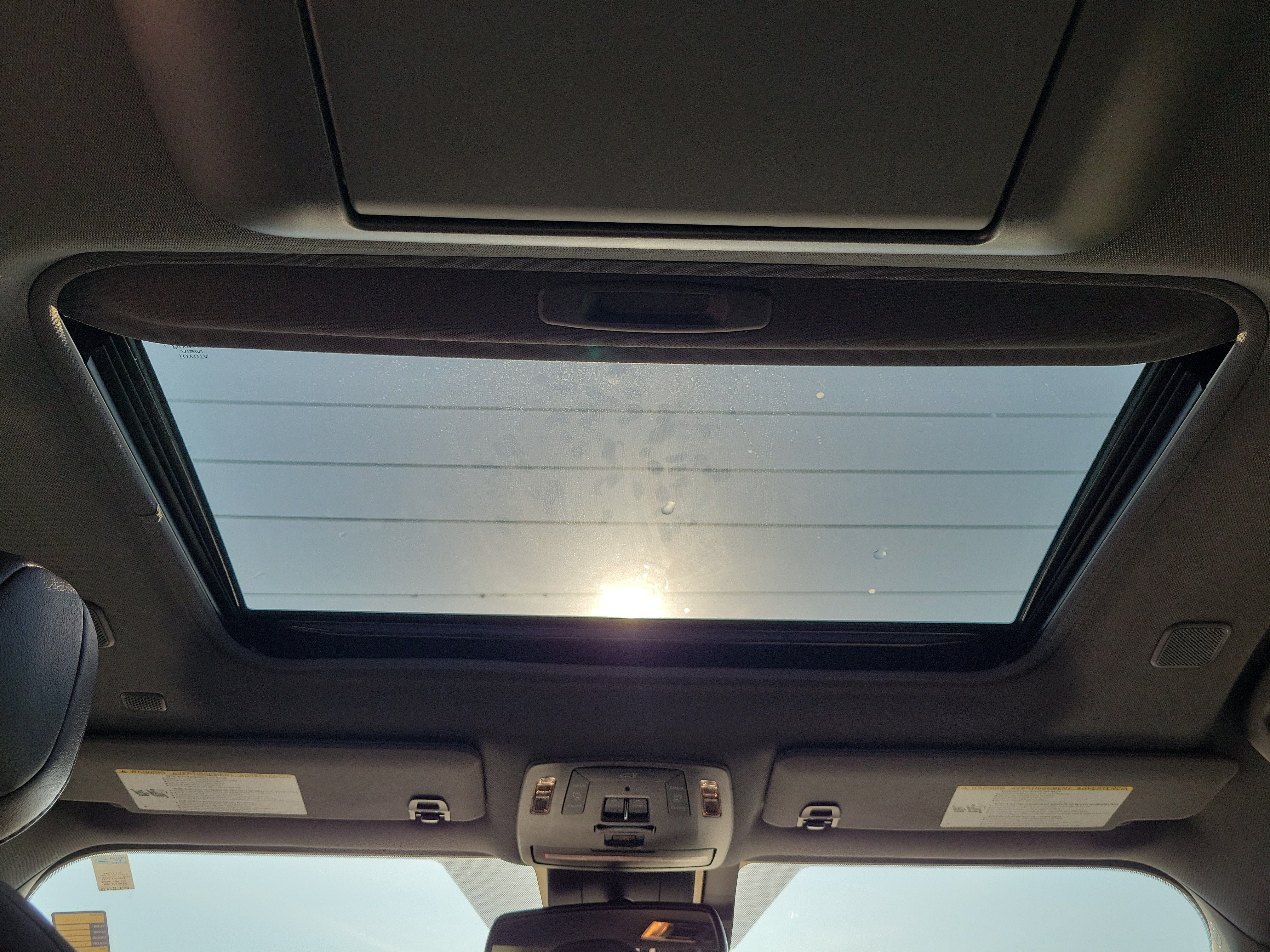 Used 2023 Toyota Sienna Platinum FWD image 20