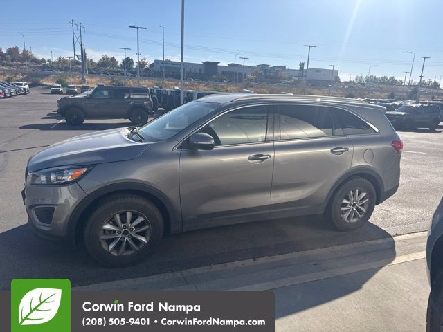 Used 2018 Kia Sorento AWD image 4