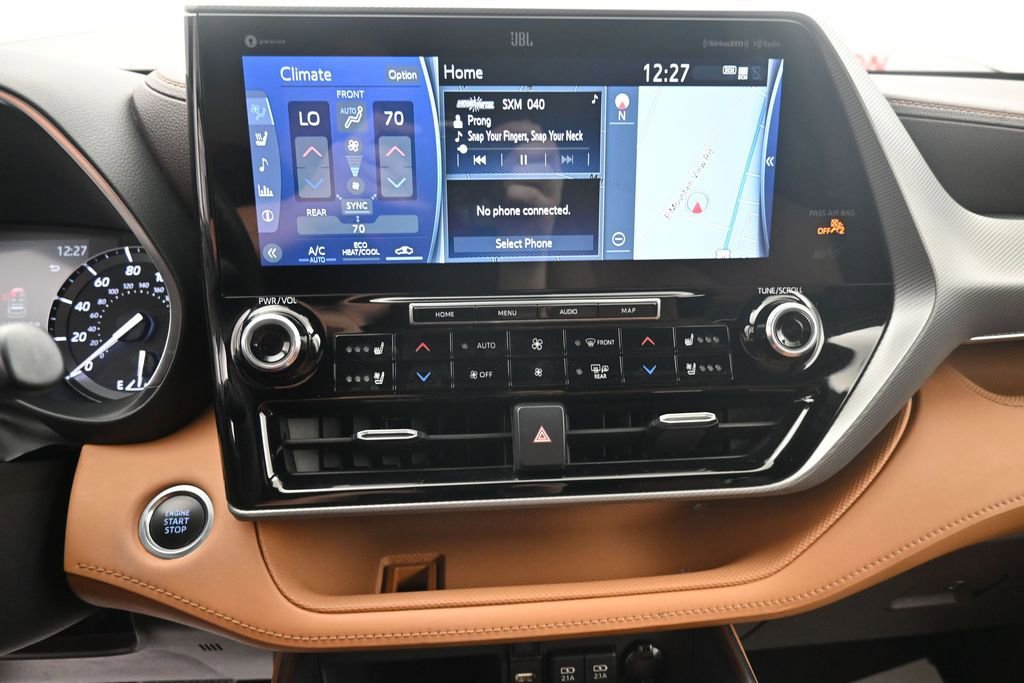 Used 2021 Toyota Highlander Platinum AWD/4WD image 19