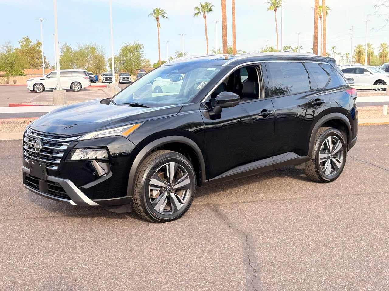 Certified 2026 Nissan Rogue SL FWD image 2