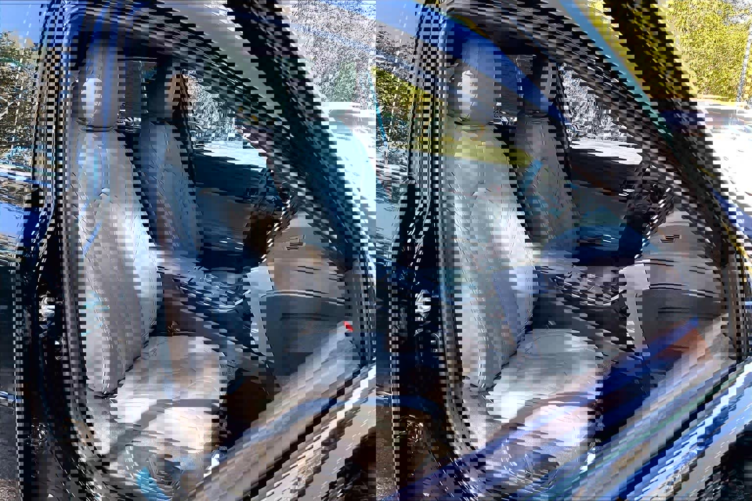 Used 2022 Toyota Avalon XLE image 8