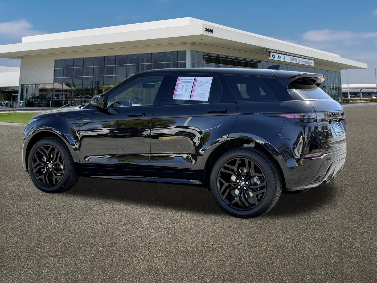 Used 2023 Land Rover Range Rover Evoque R-Dynamic S image 7