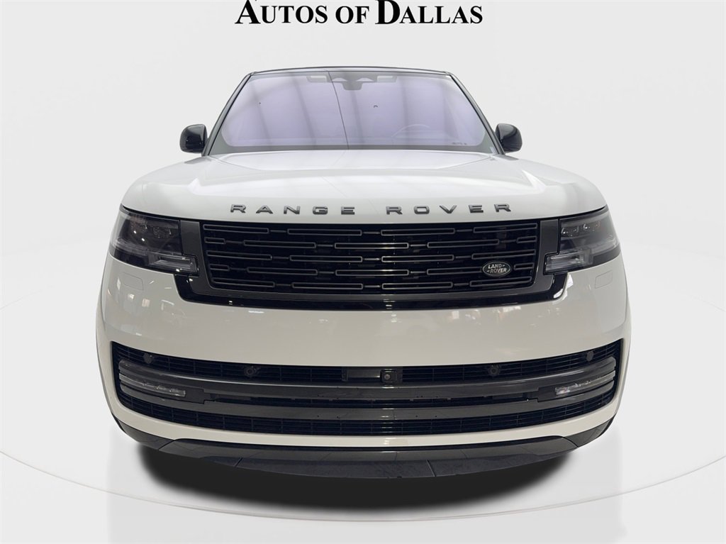 Used 2023 Land Rover Range Rover SE image 3