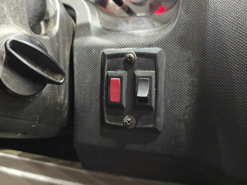 Used 2018 Ford E-350 and Econoline 350 Super Duty w/ Power Windows & Locks Group RWD image 10