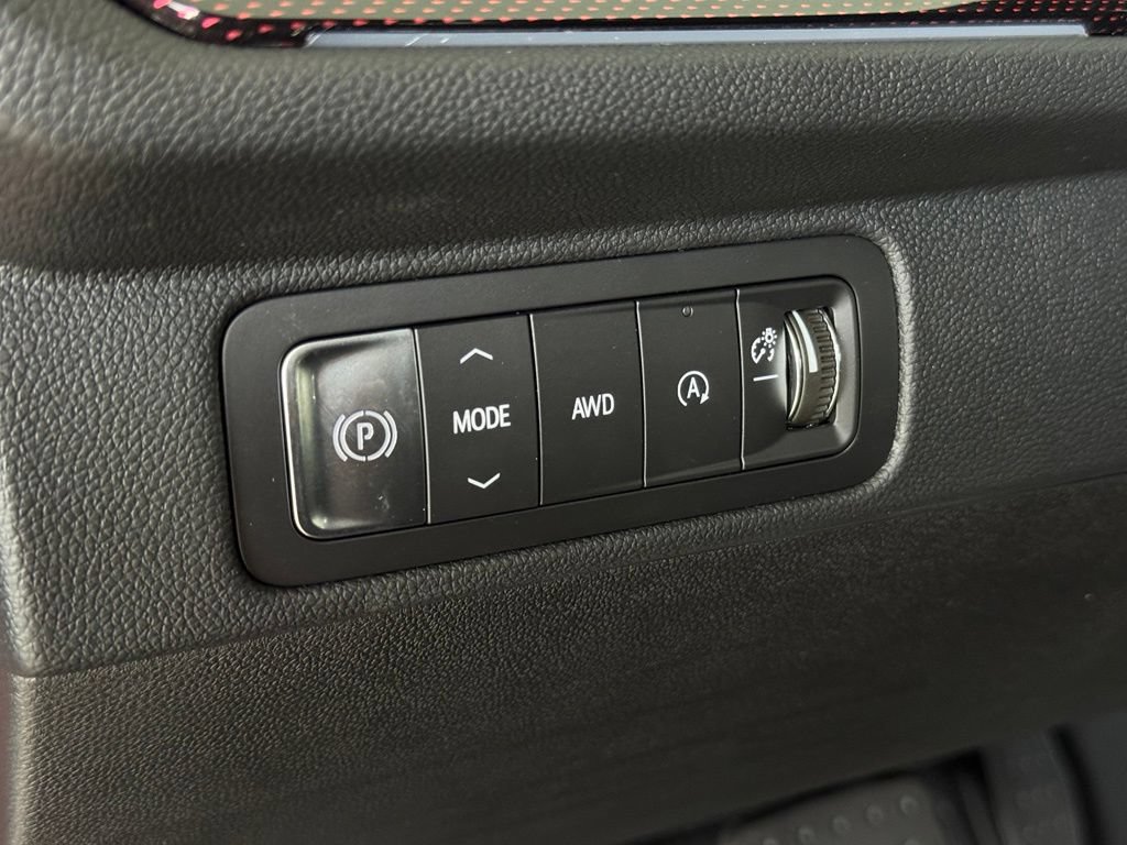 New 2026 Chevrolet Traverse Z71 w/ Driver Confidence Package AWD/4WD image 30