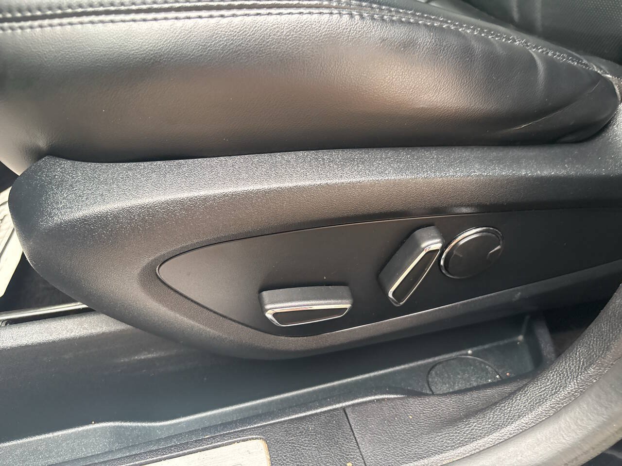 Used 2017 Lincoln MKC Reserve AWD/4WD image 32