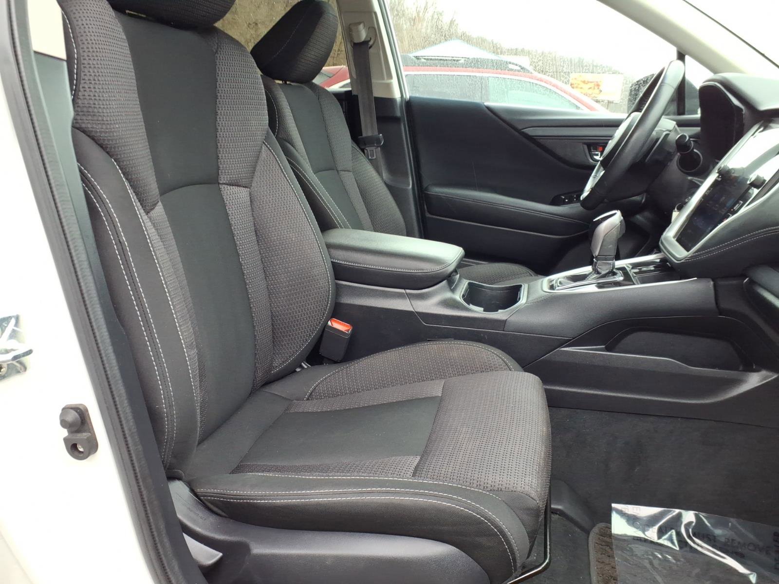 Used 2022 Subaru Outback Premium image 6