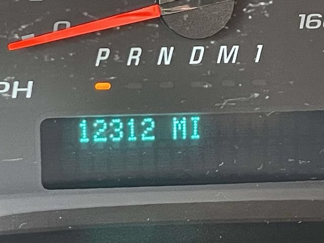 Used 2025 Chevrolet Express 2500 w/ Driver Convenience Package RWD image 33