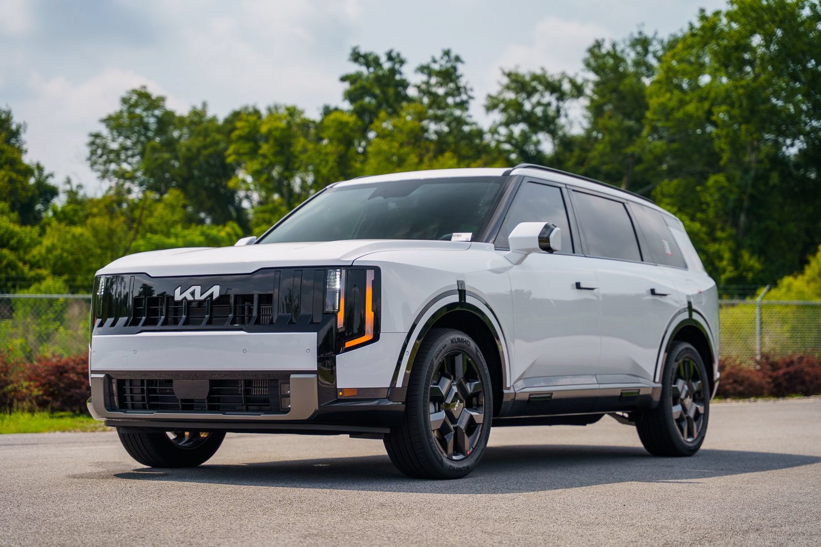 New 2027 Kia Telluride SX Prestige AWD/4WD image 3