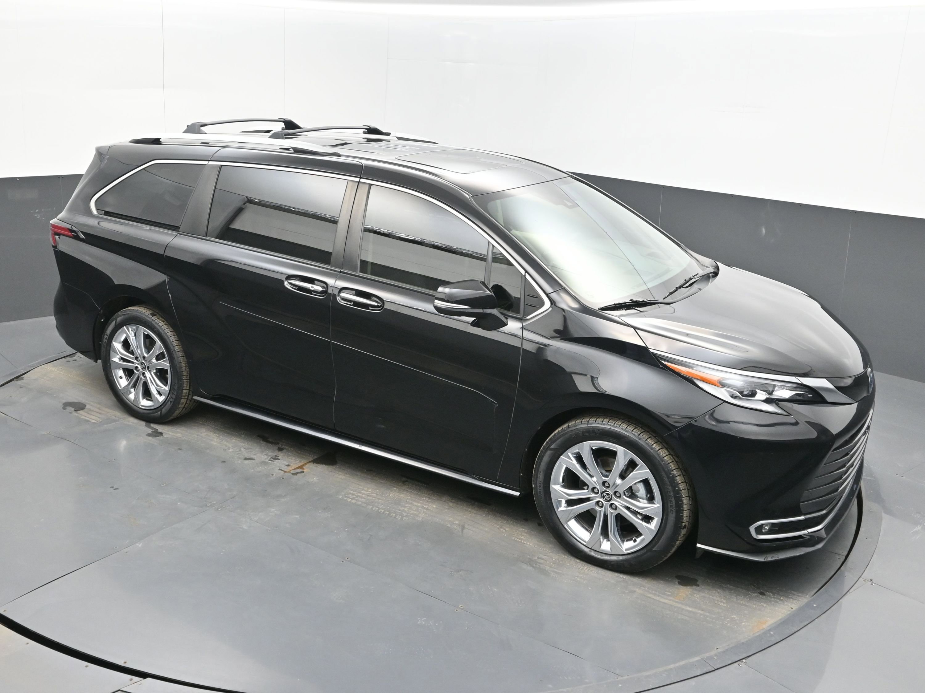 Used 2022 Toyota Sienna Platinum image 33
