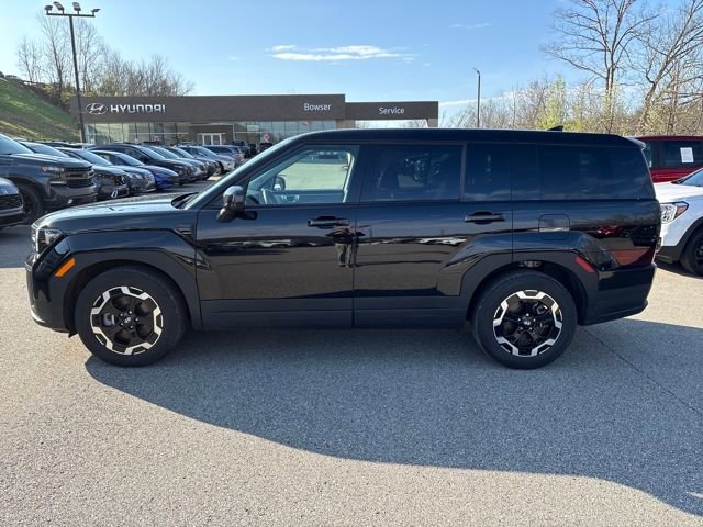 Used 2025 Hyundai Santa Fe SE image 2