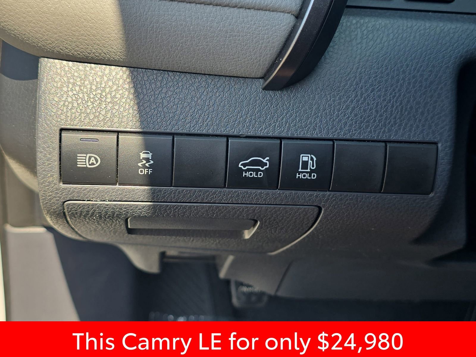 Used 2024 Toyota Camry LE FWD image 32