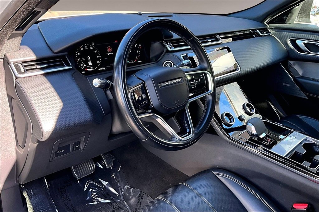 Used 2021 Land Rover Range Rover Velar R-Dynamic S image 15