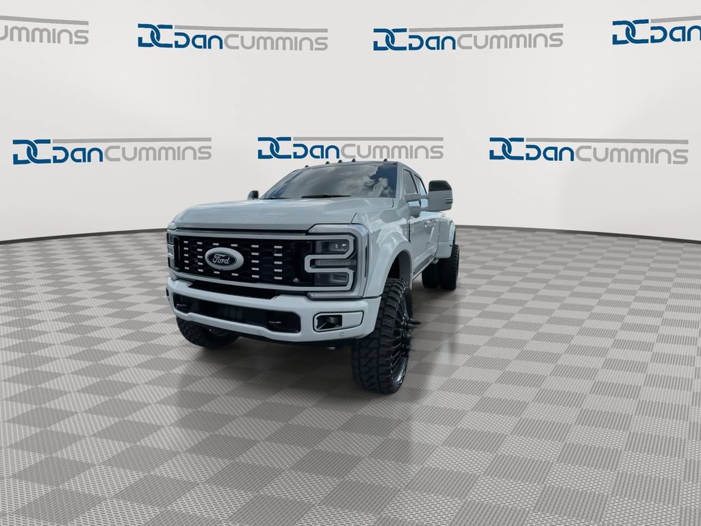 Used 2026 Ford F450 Platinum w/ FX4 Off-Road Package AWD/4WD image 4