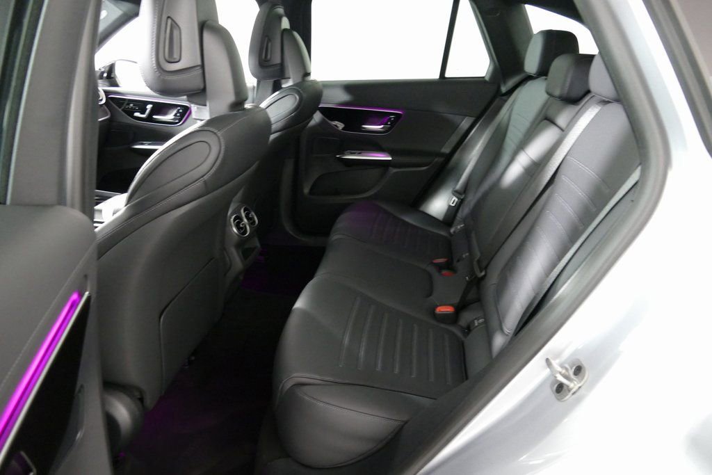 Used 2025 Mercedes-Benz GLC 350e 4MATIC w/ AMG Line image 28