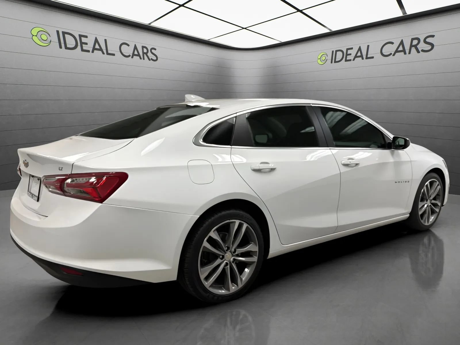 Used 2022 Chevrolet Malibu LT FWD image 5
