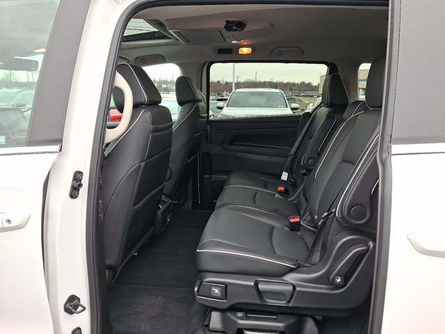 Certified 2026 Honda Odyssey Touring image 10