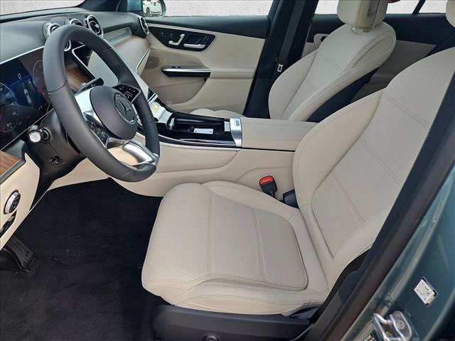 New 2027 Mercedes-Benz GLC 300 image 4