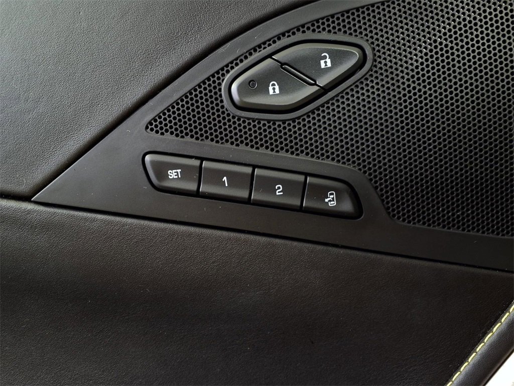 Used 2018 Chevrolet Corvette Z06 image 18