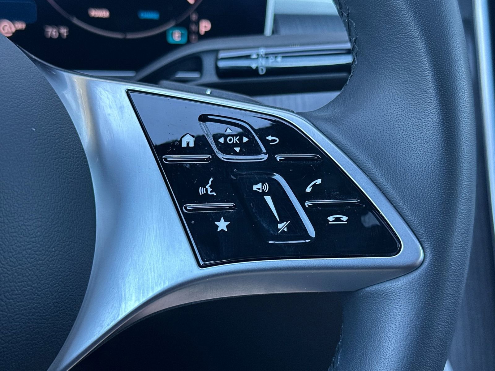 Certified 2025 Mercedes-Benz C 300 4MATIC Sedan image 27